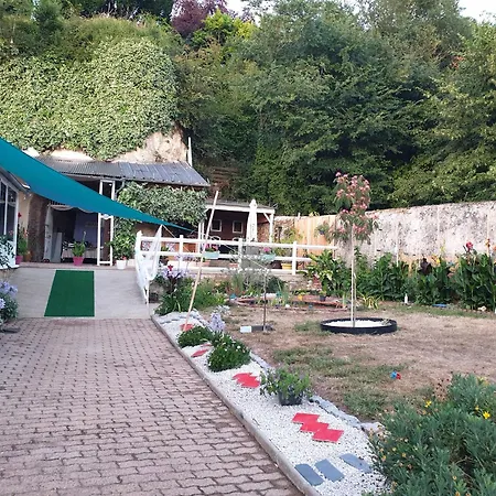 L 'appartement Du Rocher * Château-du-Loir