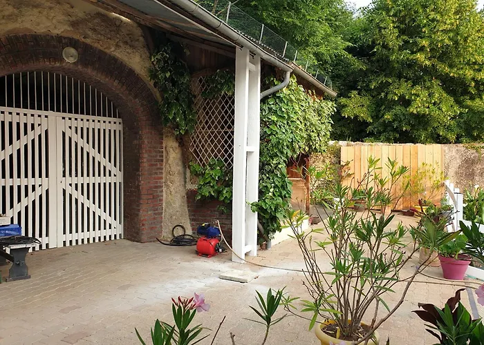 L 'appartement Du Rocher Château-du-Loir